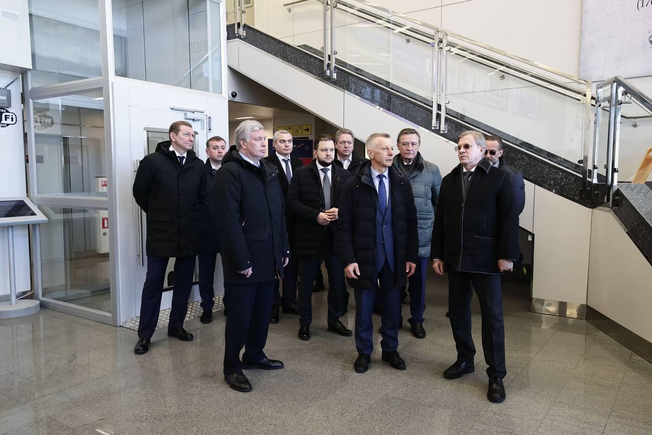 Алексей Русских презентовал главе федерального минтранса планы развития аэропорта имени Н.М. Карамзина.